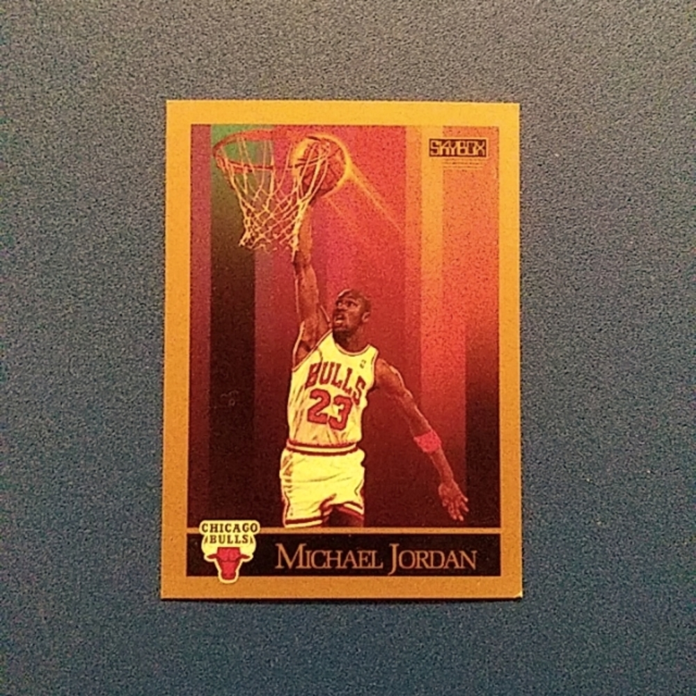 1990 Michael Jordan Skybox Card